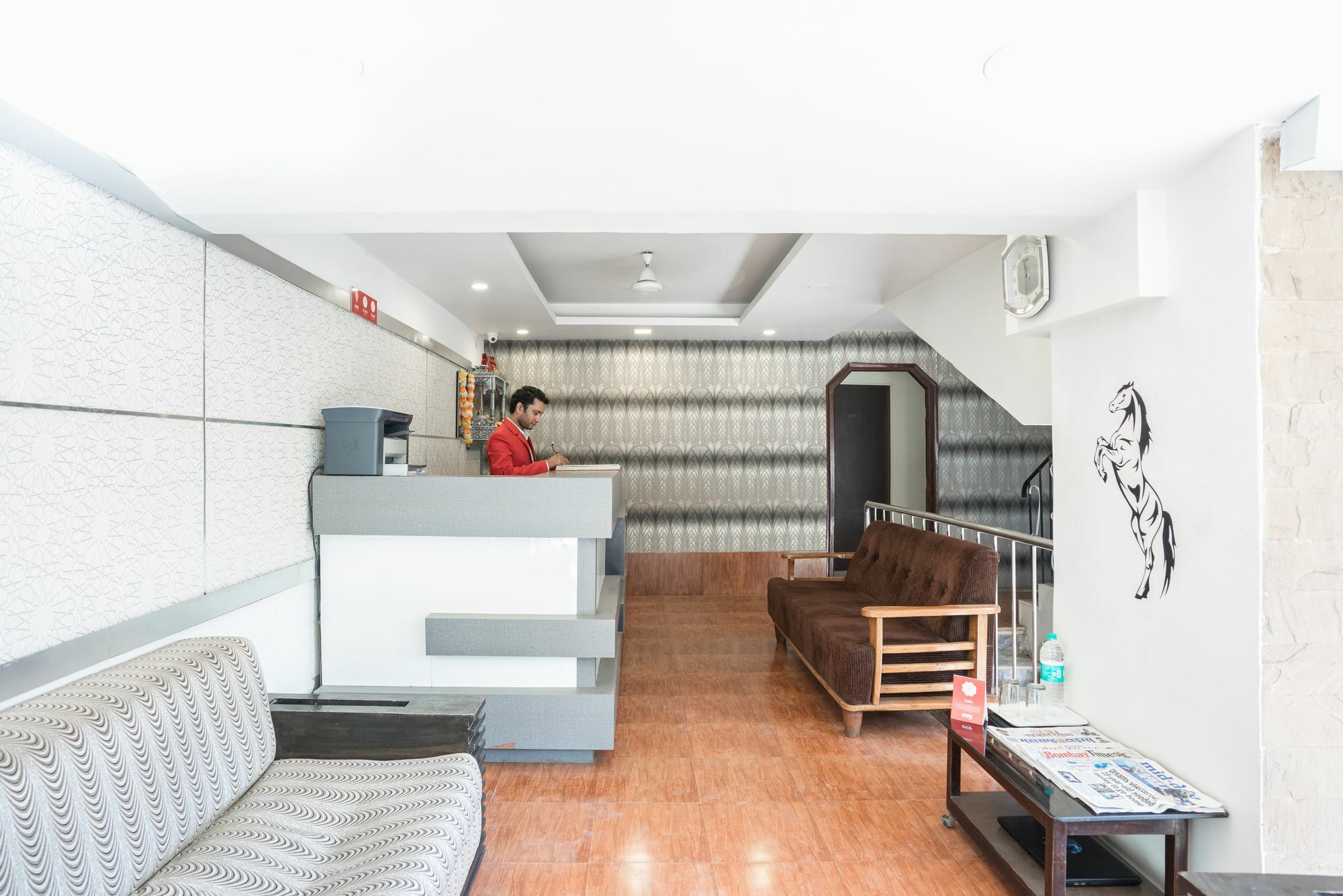 Hotel O Rana Residency Near Western Express Highway Metro Station Mumbai Eksteriør bilde